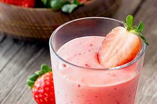 【銀耳飲品】銀耳白木耳草莓牛奶